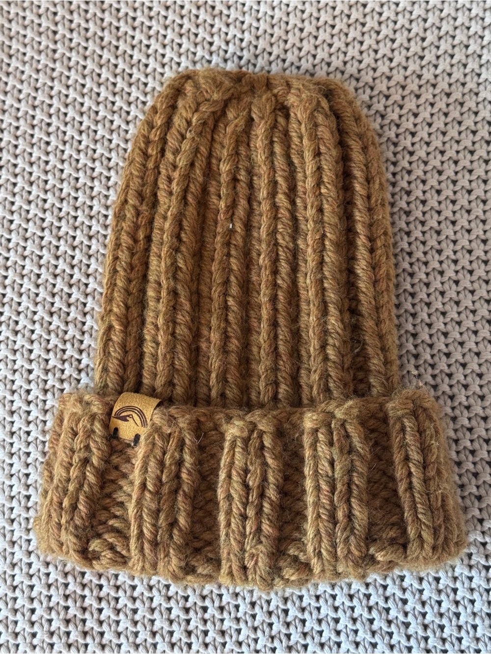 Chunky Ribbed Knit Beanie in Camel Brown